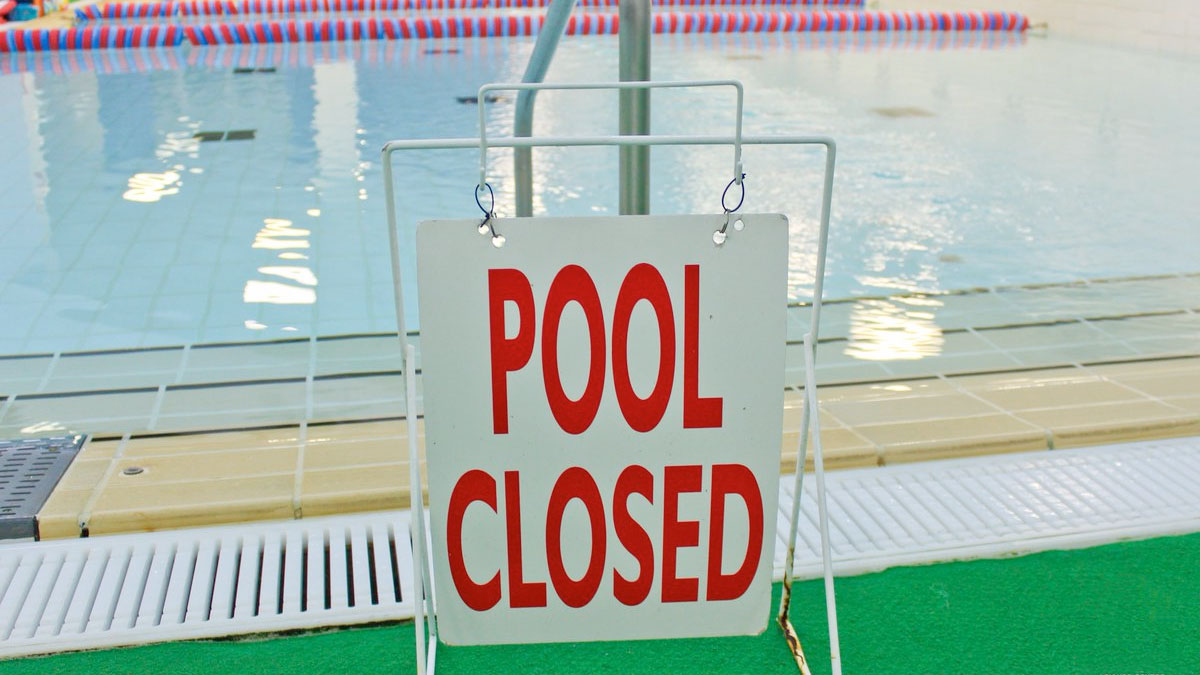yacht club pool closed